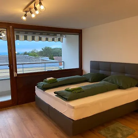 Bergpanorama Mit Wunderschoenem Alpenpanorama Und Indoor-pool Oberteuringen