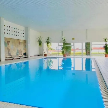 Apartment Bergpanorama Mit Wunderschoenem Alpenpanorama Und Indoor-pool *
