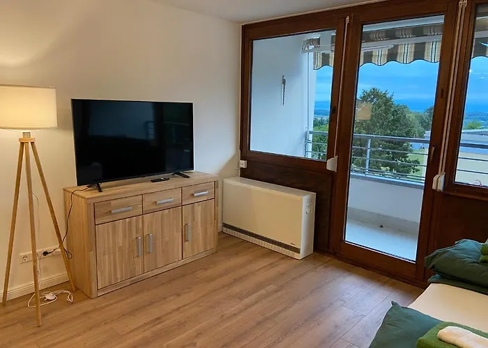 Bergpanorama Mit Wunderschoenem Alpenpanorama Und Indoor-pool Oberteuringen